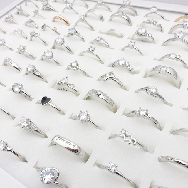 Hurtowa sprzedaż 30 sztuk mieszanych stylów kobiecych pierścieni z pięknymi cyrkoniami łączonymi z biżuterią Rhinestone - idealne prezenty na imprezy i zaręczyny - Wianko - 3
