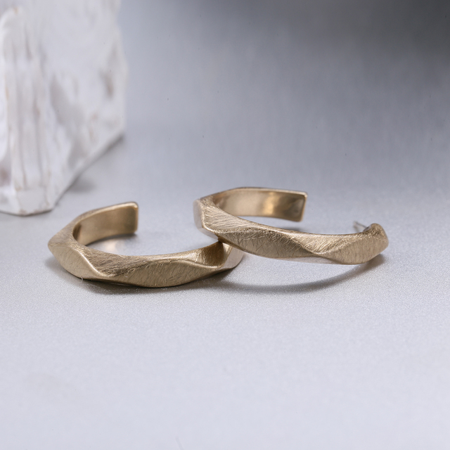 Nowość 2021 - modne dodatki dla kobiet: proste kolczyki metalowe w kształcie kółka, minimalistyczne i abstrakcyjne biżuteryjne klipsy - Wianko - 5