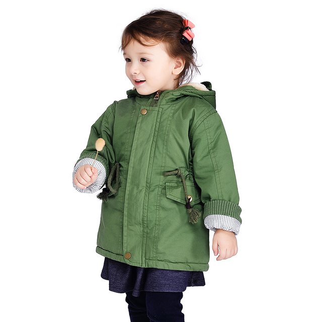 Pluszowe płaszcze zimowe dla dzieci, zagęszczone bawełnianą wkładką i lekką warstwą puchu, z kapturem i ciepłym wnętrzem – uniwersalne kurtki dla chłopców i dziewczynek - Wianko - 36