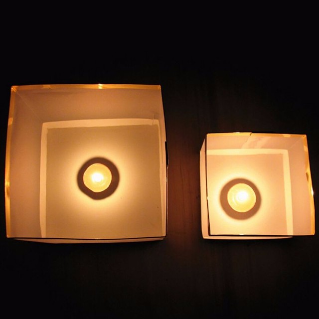 Pływające lampiony papierowe kwadratowe z latarniami, idealne na przyjęcia urodzinowe i ślubne - Wianko - 4