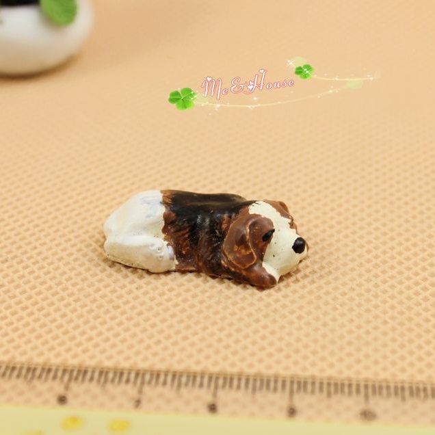 Zabawka Miniaturka Lalka Mini Dollhouse - Szczeniak Mops - Akcesoria dla Lalek - Wianko - 3