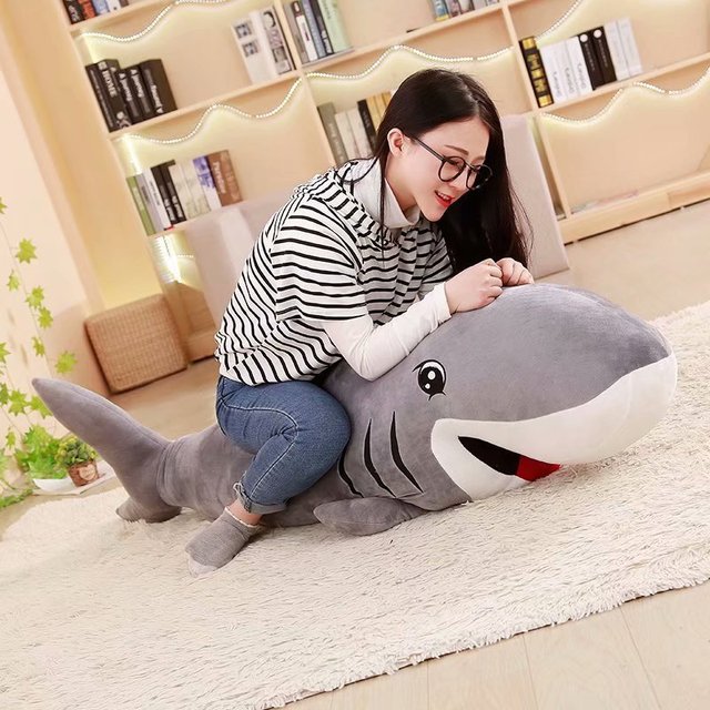 Nowa duża pluszowa poduszka rekin z filmów dla dzieci - idealny prezent na urodziny i wakacje - Wianko - 4
