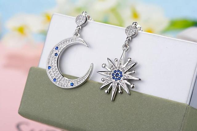 925 Sterling Silver Micro Pave Kolczyki wiszące asymetryczne z niebieskimi cyrkoniami zdobione motywem Księżyca i Gwiazdy - S-E545 - Wianko - 29