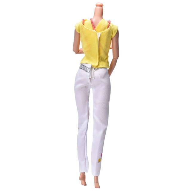 Barbie - zestaw z żółtym zbiornikiem i białymi spodniami z kwiatowym wzorem | Akcesoria dla lalek - Wianko - 4