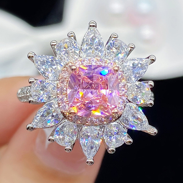 Pierścionek z luksusowymi, dużymi różowymi kwiatami, kryształowymi diamentami i kamieniami szlachetnymi, wykonany z 18-karatowego białego złota - Wianko - 1