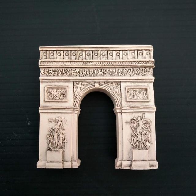 Magnesy na lodówkę Francuskie pamiątki turystyczne 3D - Paryż, łuk triumfalny, żywiczne naklejki - Wianko - 1