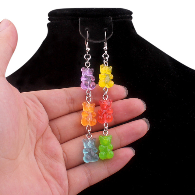 Nowe, kreatywne, śliczne kolczyki wiszące w kształcie Mini Gummy Bear z minimalizmem w designie kreskówkowym - biżuteria dla kobiet - Wianko - 4