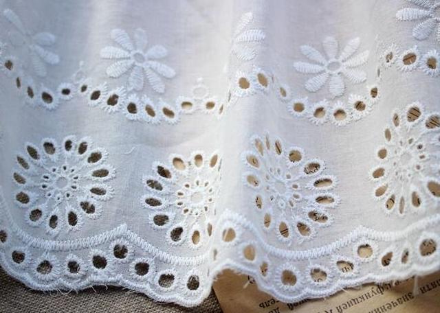 Białe gorąca bawełniana haftowana koronka z kwiatowym wzorem - 14cm szerokości - Wianko - 10
