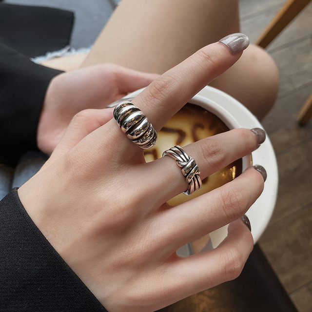 Srebrny pierścionek w stylu vintage z geometrycznym wzorem, regulowany łańcuchem, męski i damski - Wianko - 5