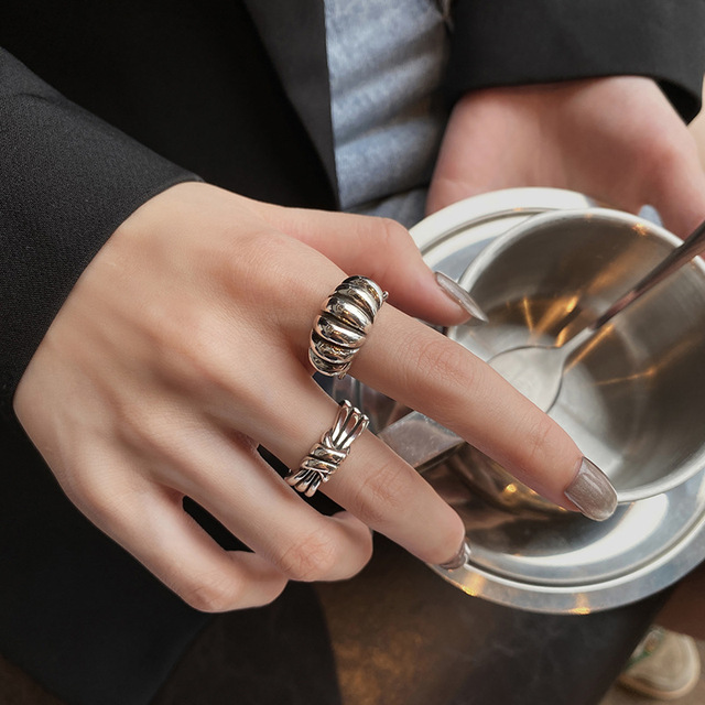 Srebrny pierścionek w stylu vintage z geometrycznym wzorem, regulowany łańcuchem, męski i damski - Wianko - 6