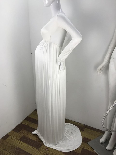 Długa sukienka ciążowa z dekoltem w serek, idealna do sesji zdjęciowej - Maxi sukienka dla kobiet w ciąży - Wianko - 17