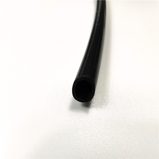 Czarna rura silikonowa odporna na wysoką temperaturę ID1mm-38mm w kategorii Uszczelki - Wianko - 1