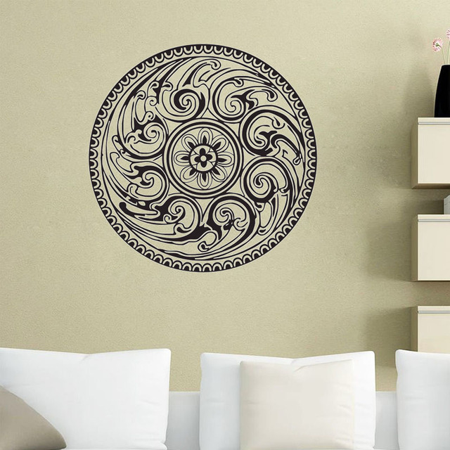 Naklejka ścienno-dekoracyjna z wzorem Indian Mandala do sypialni i studia - Wianko - 1