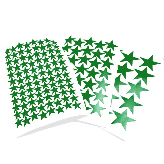 Zielone naklejki ścienne z winylu w kształcie 3/5/7cm Die Cut z matowymi gwiazdami - dekoracja dla dziecięcego pokoju, przedszkola i biura - Wianko - 1