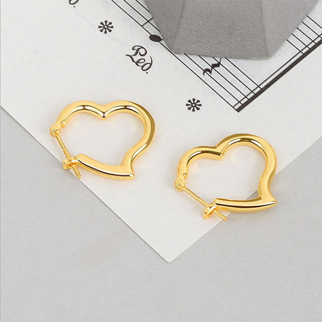 Kolczyki z zapięciem typu sztyft Sterling Silver o kształcie serca, złotego koloru, styl retro - Wianko - 6