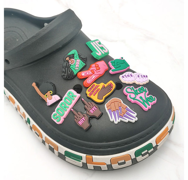 Ozdoba do butów PVC dla dziewczyny - czarna klamra zasady DIY - akcesorium śmieszne, magiczna dekoracja butów Jibz dla Croc Charms, dzieci, prezent na Boże Narodzenie - Wianko - 7