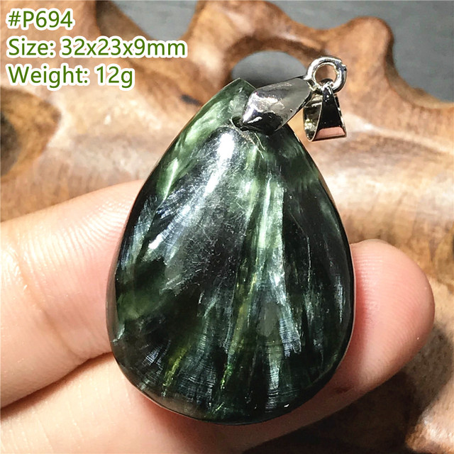 Wisiorek Seraphinite (32x23x9mm) - Naturalna zieleń ze srebrnymi koralikami i kryształami - Wianko - 2
