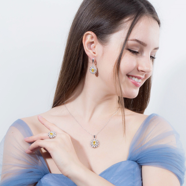 Przetworzenie podanego tytułu może wyglądać następująco: Zestaw biżuterii Pera Fashion - duży okrągły naszyjnik, kolczyki i pierścień. Koreańska marka, design królewska niebieska cyrkonia - Wianko - 6