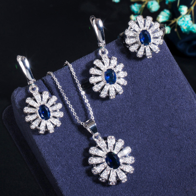 Przetworzenie podanego tytułu może wyglądać następująco: Zestaw biżuterii Pera Fashion - duży okrągły naszyjnik, kolczyki i pierścień. Koreańska marka, design królewska niebieska cyrkonia - Wianko - 10