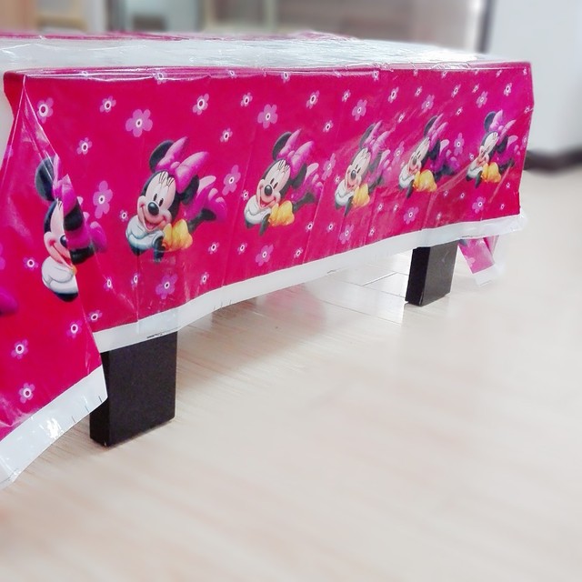 Oto poprawiony tytuł produktu:Materiały jednorazowe - obrusy na urodzinową imprezę z Myszką Minnie, dekoracje dla dzieci - Minnie Mouse, 108x180 cm - Wianko - 5