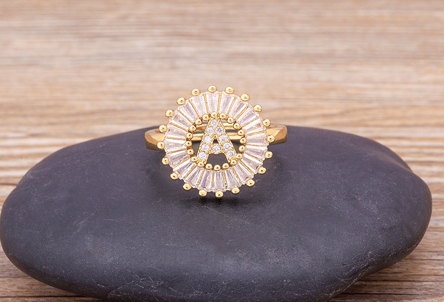 Nowy złoty pierścień regulowany otwierający ze złotą metalową literą A-Z - biżuteria w stylu wesele i rodzinny prezent - Wianko - 9