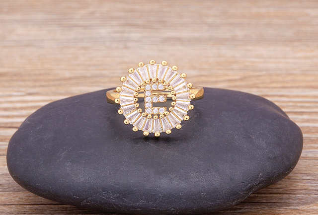 Nowy złoty pierścień regulowany otwierający ze złotą metalową literą A-Z - biżuteria w stylu wesele i rodzinny prezent - Wianko - 13