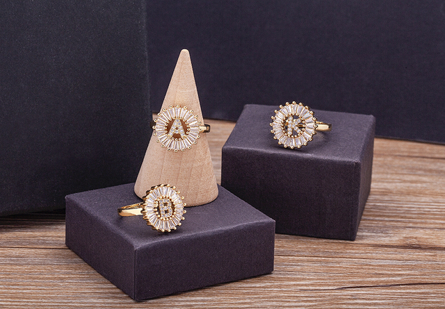 Nowy złoty pierścień regulowany otwierający ze złotą metalową literą A-Z - biżuteria w stylu wesele i rodzinny prezent - Wianko - 35