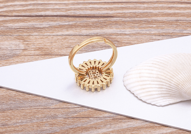 Nowy złoty pierścień regulowany otwierający ze złotą metalową literą A-Z - biżuteria w stylu wesele i rodzinny prezent - Wianko - 4