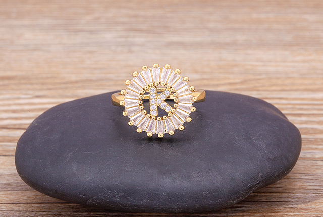 Nowy złoty pierścień regulowany otwierający ze złotą metalową literą A-Z - biżuteria w stylu wesele i rodzinny prezent - Wianko - 19