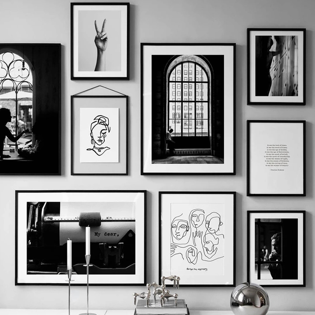 Obraz ścienny na płótnie - Czarno-biały budynek w alei, Nordic plakaty i druki, idealne do salonu - Wianko - 2