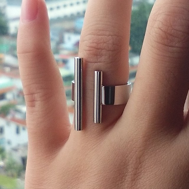 Stalowy pierścień srebrny cylindryczny z otworami, 6 mm szerokość, rozmiar 6-9 - Wianko - 18