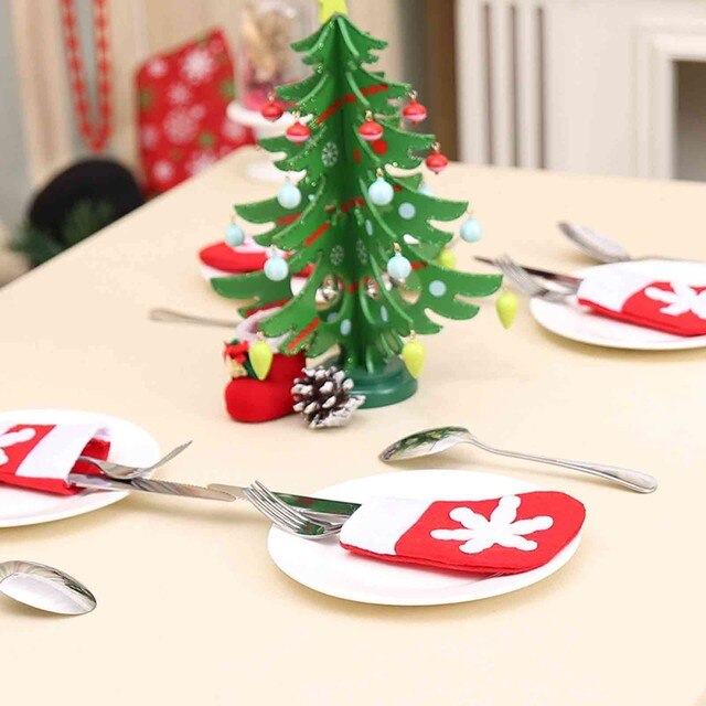 Zestaw 8 sztuk mini-skarpetek bożonarodzeniowych w etui na sztućce - ozdoby świąteczne, akcesoria do bożego narodzenia, nóż i widelec - ozdobny komplet obiadowy - Wianko - 6