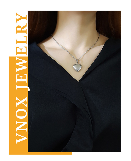 Personalizowany naszyjnik z wisiorkiem serca z wizerunkiem kobiety - prezent na rocznicę - Wianko - 6
