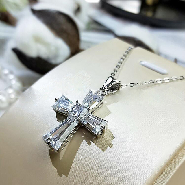 Wisiorek krzyż kształt z cyrkoniami - wspaniała biżuteria dla kobiet - Wianko - 1