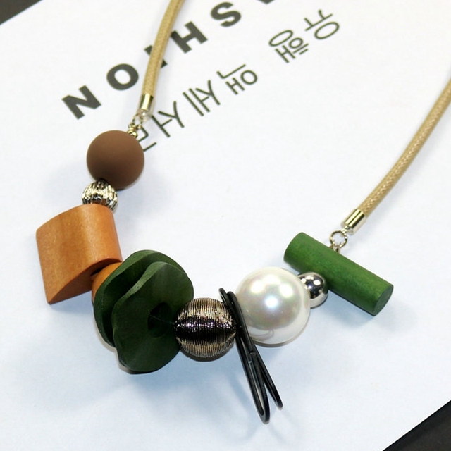 Wisiorek ze sztucznymi perlami i naszyjnik linia łańcucha w modnym geometrii-inspirowanym stylu wełnianym na jesień i zimę - Wianko - 7