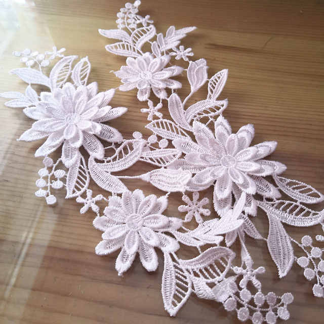 Koronkowa aplikacja ze zdobieniem kwiatowym do sukni ślubnej - 1 para, ręcznie wyszyta, 3D - Wianko - 13