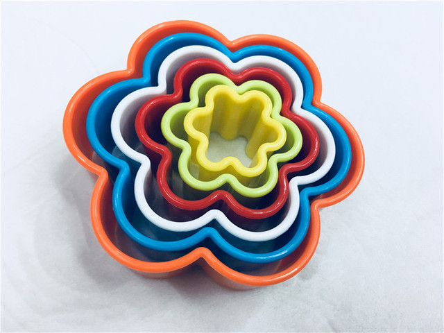 Plastikowe formy do ciastek Heart Cookies Cutter - zestaw 5 sztuk, narzędzia DIY do dekorowania i pieczenia ciast - Wianko - 13