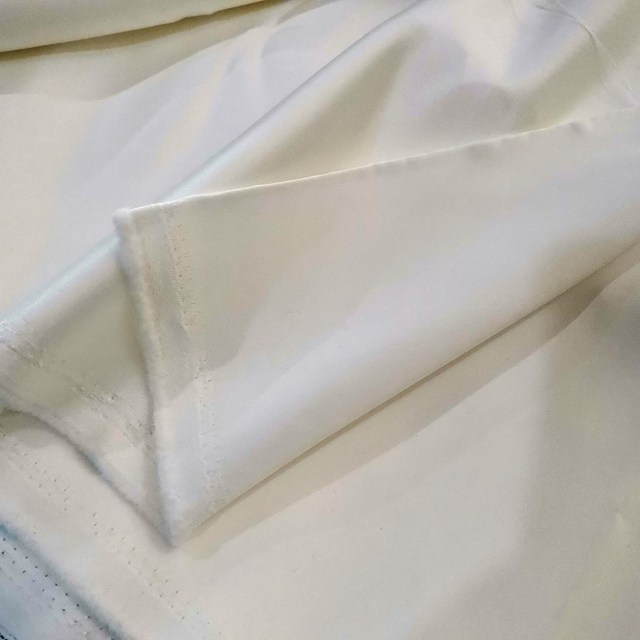 Tkanina ślubna ciężka o wysokiej jakości, idealna na suknie ślubne - satyna tajwańska 300g/m 150cm - Wianko - 2