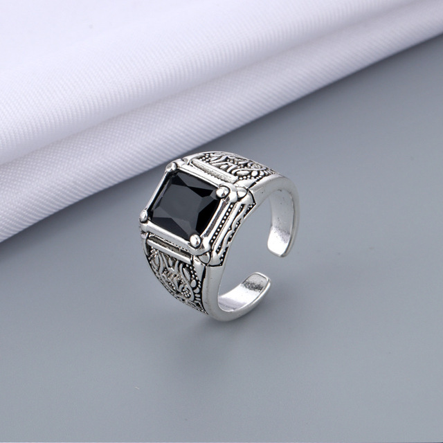 Pierścień męski retro z czarnym kryształem, 100% srebro próby 925, oryginalna biżuteria, idealny prezent na Boże Narodzenie - Wianko - 2