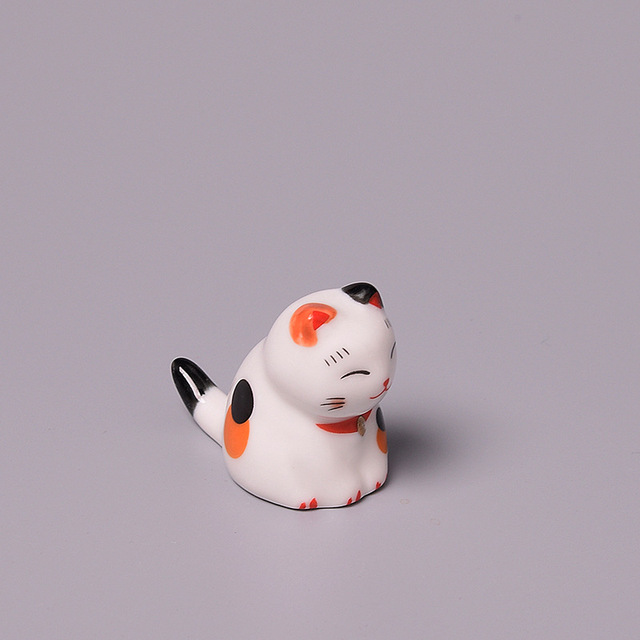 Ceramiczne pałeczki w tradycyjnym stylu japońskim ze słodkim wzorem kociaka i stojakiem na przybory - do dekoracji domu - Wianko - 2