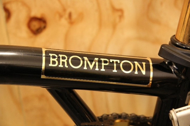 Metalowa składana dekoracyjna rama naklejka ochronna roweru Brompton - 3 kolory - Wianko - 2