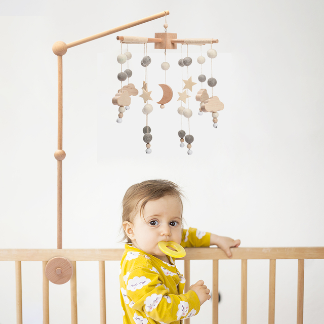 Handmade łóżeczko dzwonek - zestaw grzechotek i uchwytu drewnianego mobilnego łóżeczka dla niemowląt z ochroną zabawek - Wianko - 1