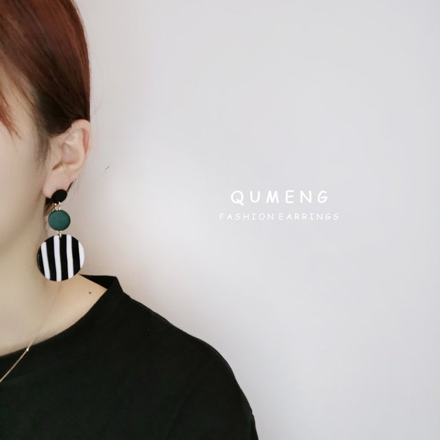 Nowość 2020! Duże okrągłe kolczyki QUMENG w paski - koreański styl - czarne, białe, czerwone - biżuteria vintage dla kobiet - Wianko - 20