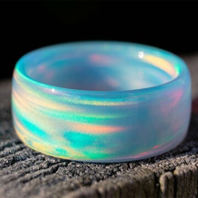 Pierścień opalowy z włókna węglowego z opalizującymi kolorami i zmieniającym się odcieniem dla kobiety - Wianko - 24