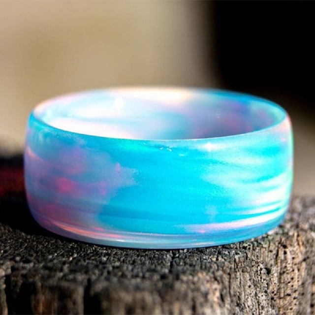 Pierścień opalowy z włókna węglowego z opalizującymi kolorami i zmieniającym się odcieniem dla kobiety - Wianko - 23