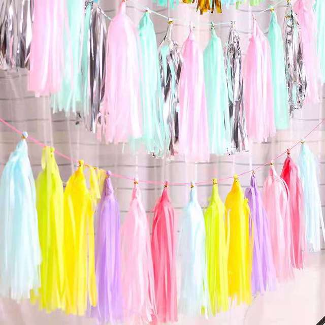 Zestaw 5 sztuk papierowych wianków w kolorze różowego złota, czerwonej i białej kolorystyki z frędzlami, balonami, wstążką i kurtyną dekoracyjną na Baby Shower i przyjęcia urodzinowe - Wianko - 6