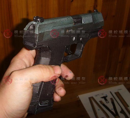 Pistolet P99 - 007, Model 3D, Zabawkowy Papierowy DIY, Skala 1:1 - Wianko - 6