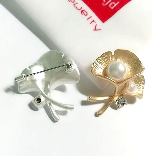 Broszka Ginkgo biloba z wysokiej jakości koreańską cyrkoniami imitacją pereł, dekoracyjny pin z liściem na kołnierz cardiganu - Wianko - 9