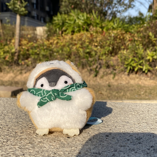 Miękka pluszowa zabawka w kształcie Shiba Inu z Pingwinem - wisiorek lub breloczek do kluczy - prezent dla dziewczyn - Wianko - 2