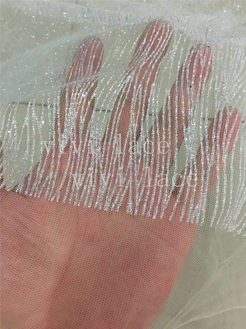 Materiał na suknię ślubną - 8 metrów nowej, wysokiej jakości tkaniny z afrykańskim wzorem brokatu w proszku srebrnego na siatce offwhite (NE013) - Wianko - 6